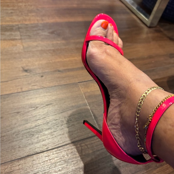Saint Laurent NWT Vitello Vernice in Hot Pink Strappy ankle strap Heel Sandals. - Picture 14 of 14